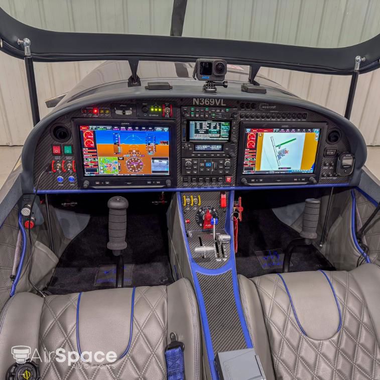 2024 JMB VL-3TE-915 - Interior