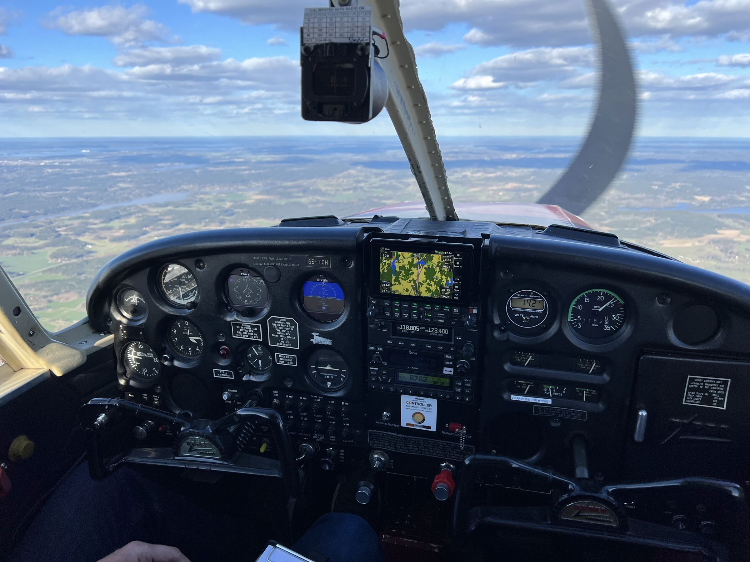1967 Piper PA-28-140 Cherokee Cruiser - Interior