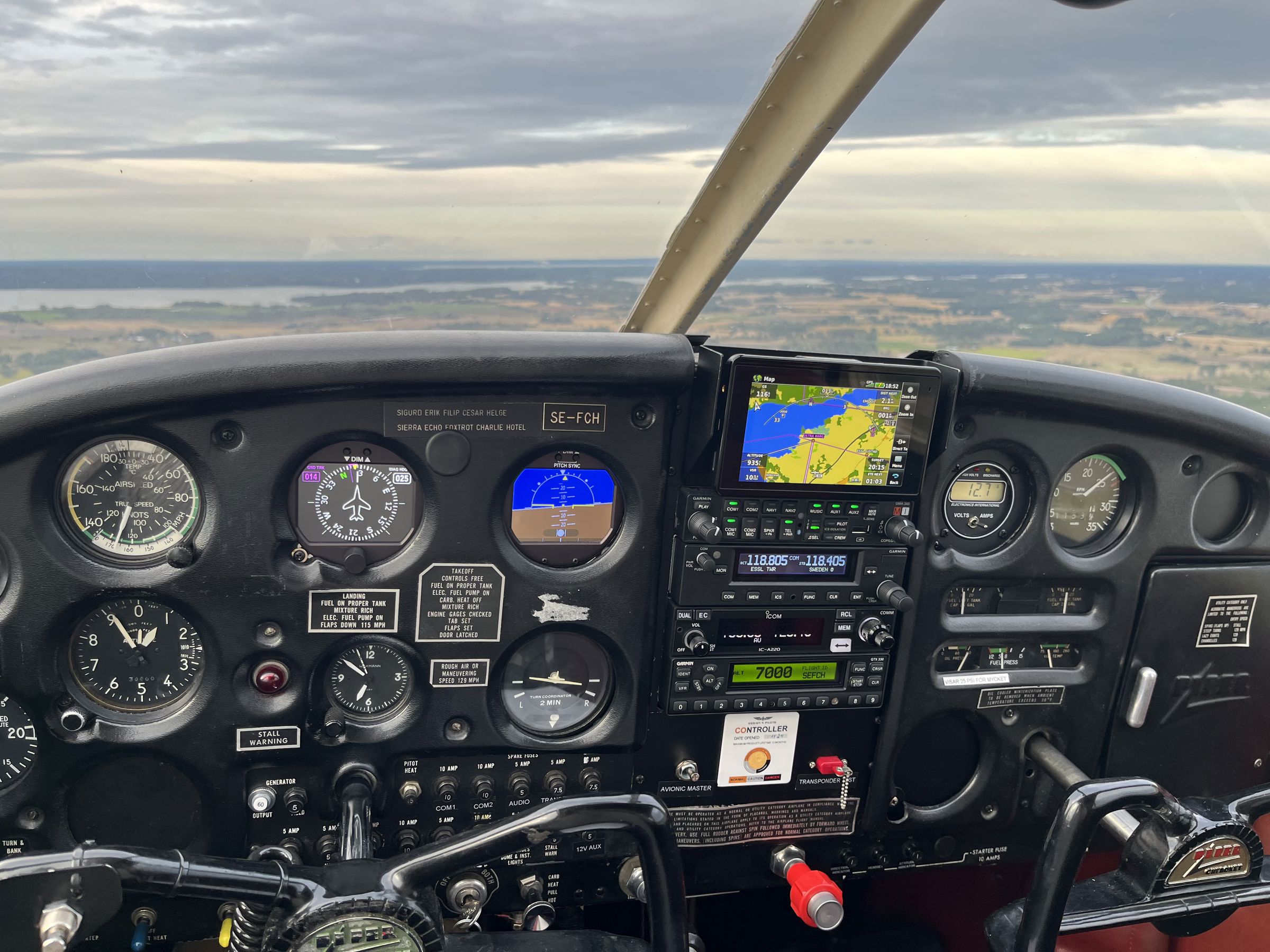 1967 Piper PA-28-140 Cherokee Cruiser - Interior