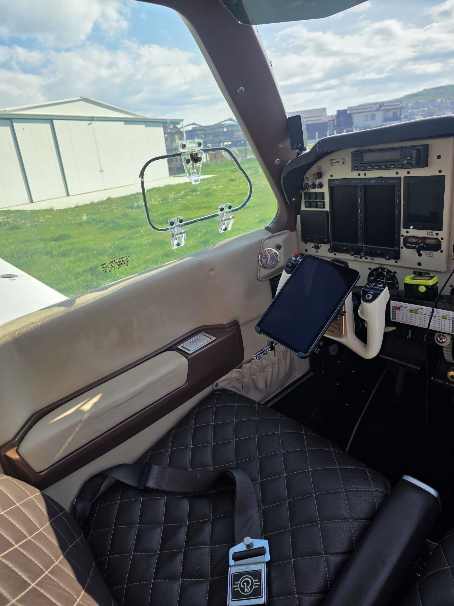 1980 Beech A36 Bonanza - Interior