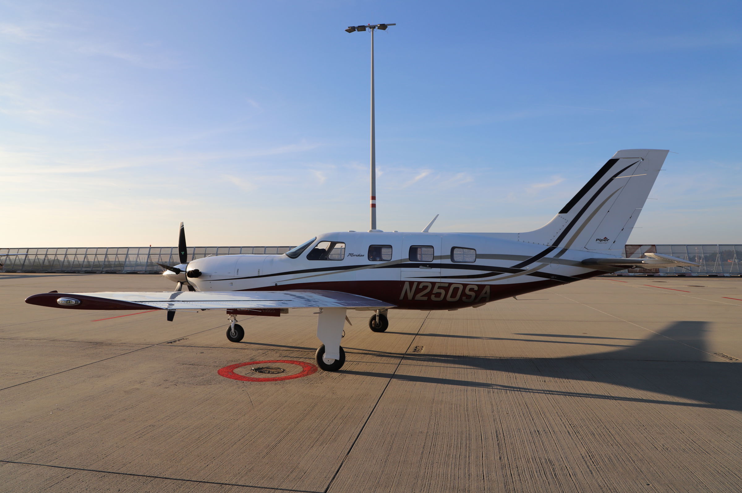 2000 Piper PA-46-500TP Malibu Meridian - Exterior