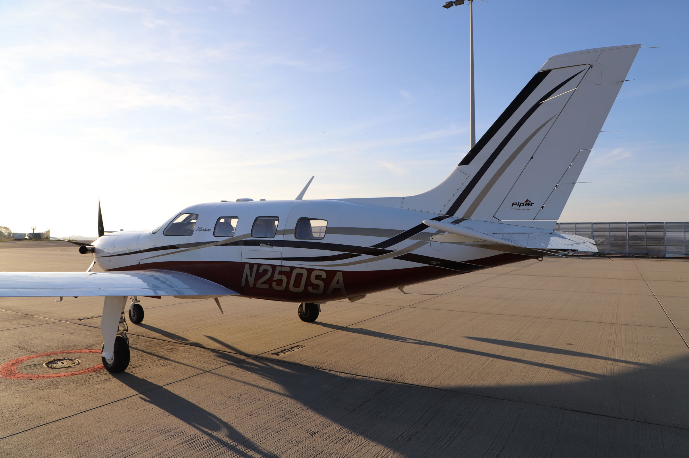 2000 Piper PA-46-500TP Malibu Meridian - Exterior