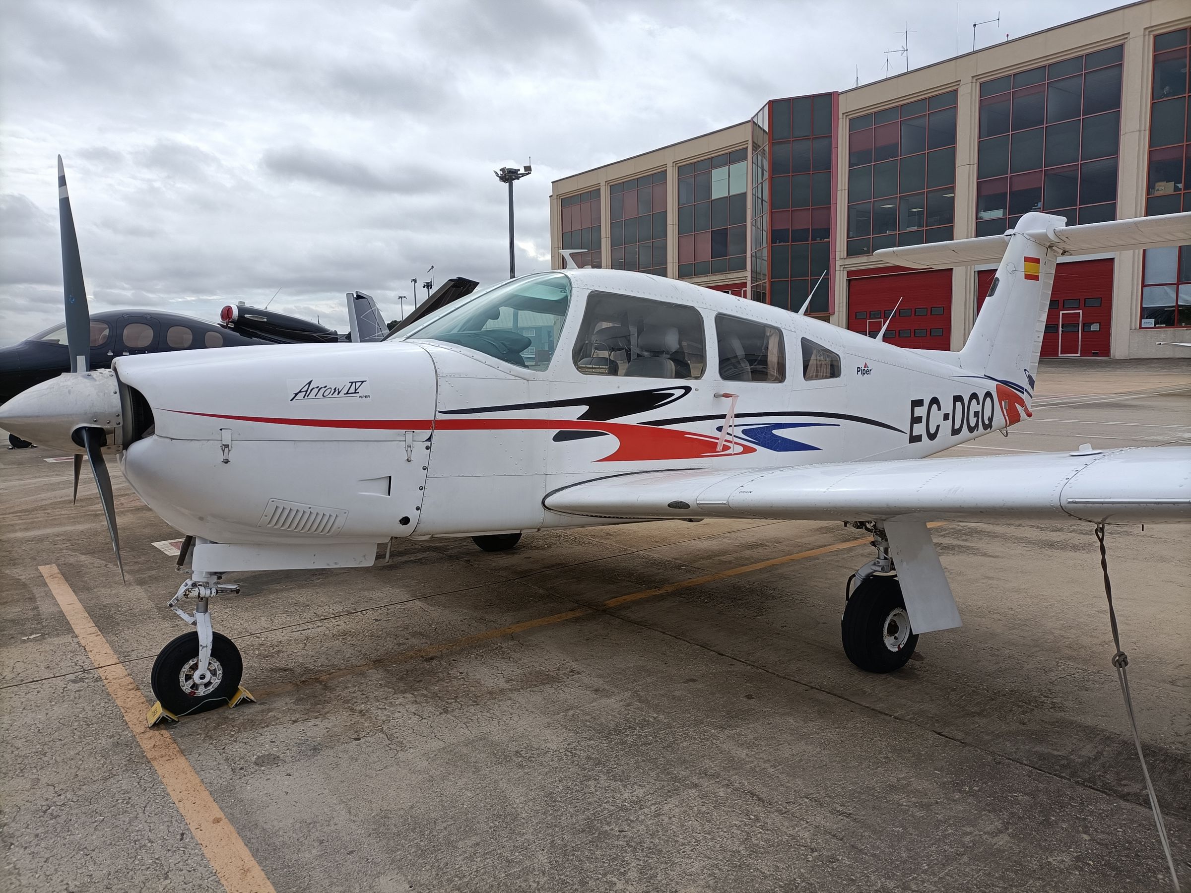 1979 Piper PA-28RT-201 Arrow IV - Exterior