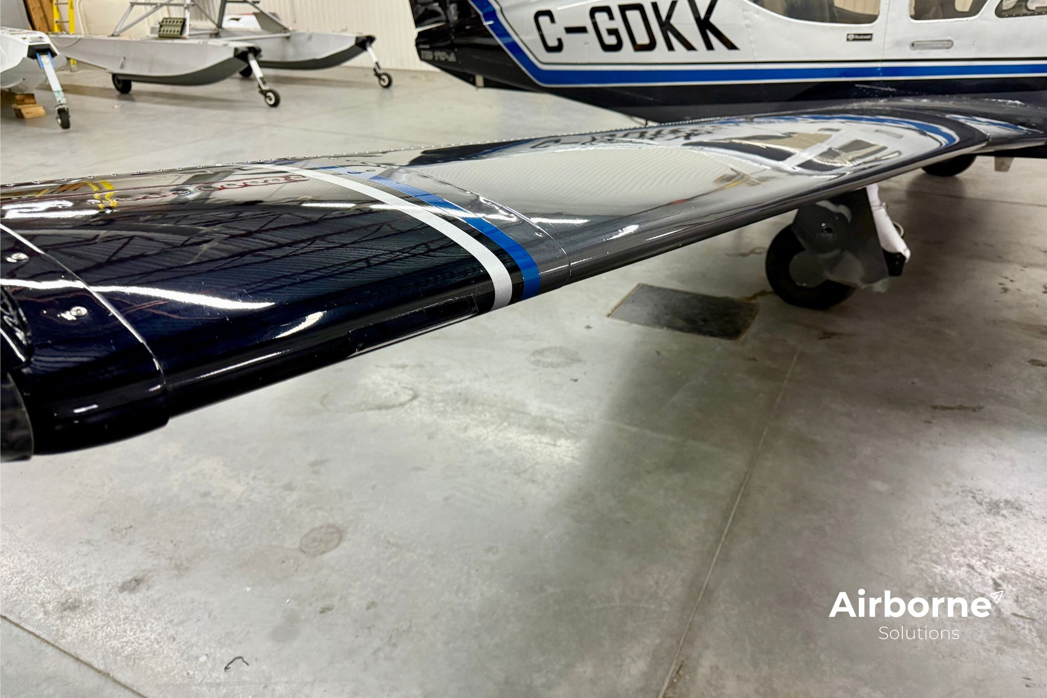 1978 Rockwell Commander 112TCA (Alpine Commander) - Exterior