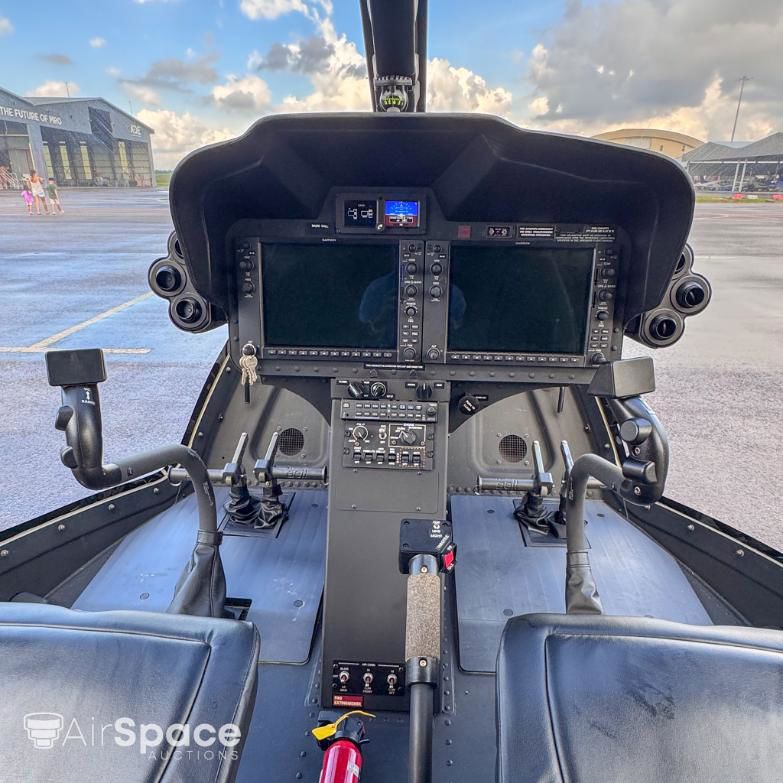 2023 Bell 505 Jet Ranger X - Interior