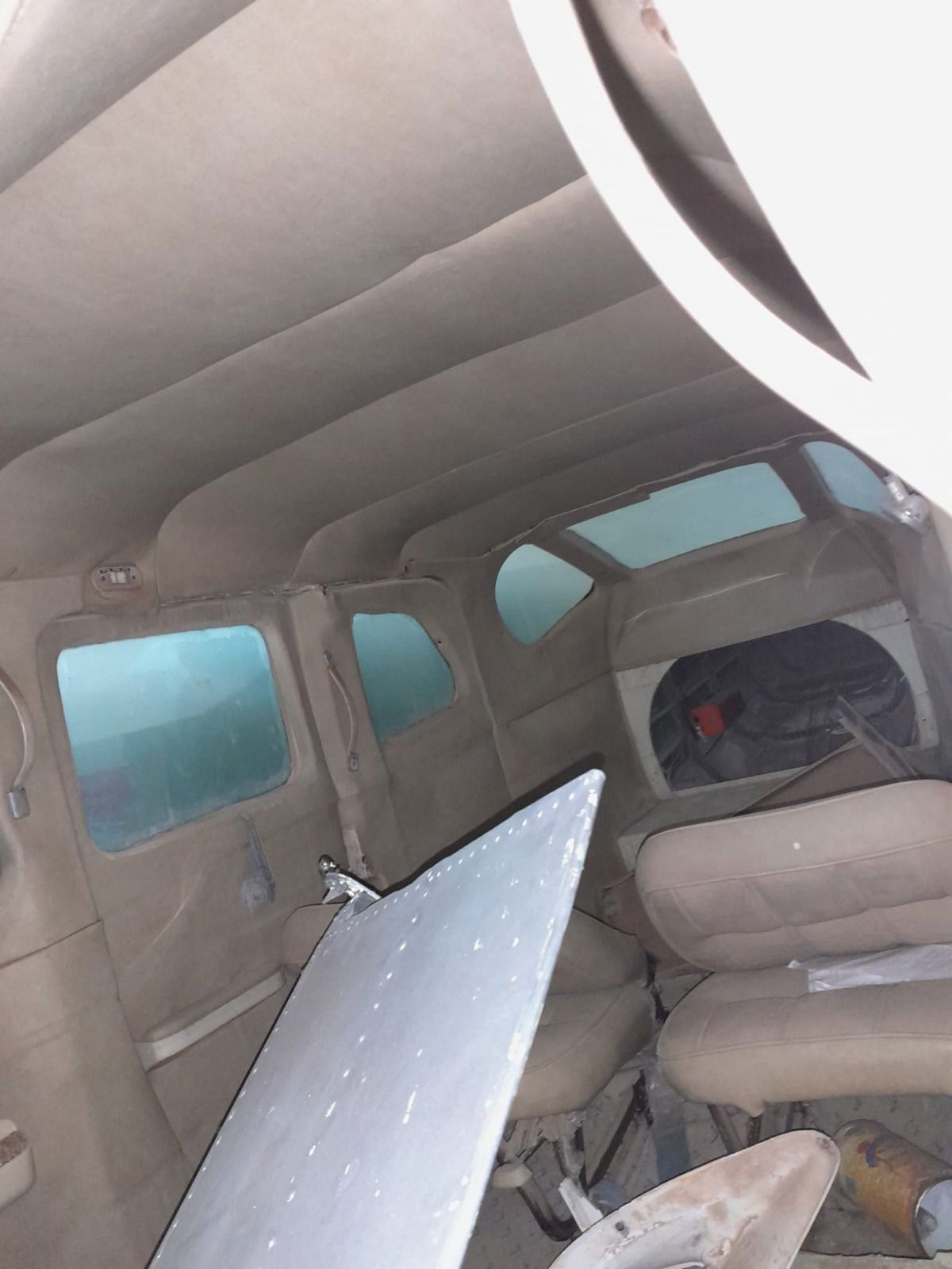 1969 Cessna 207 Skywagon - Exterior