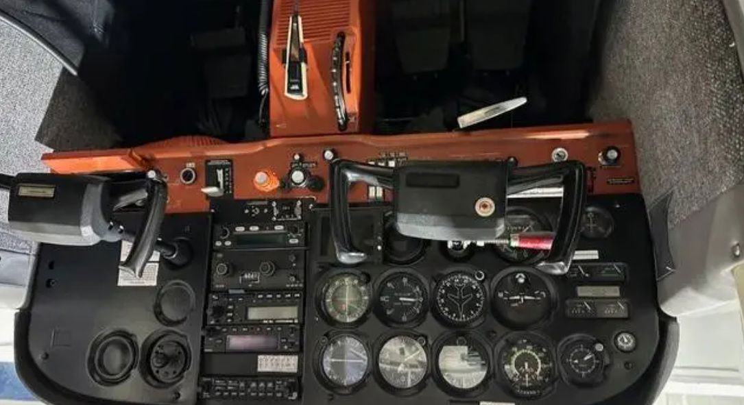 1979 Cessna 172N - Interior