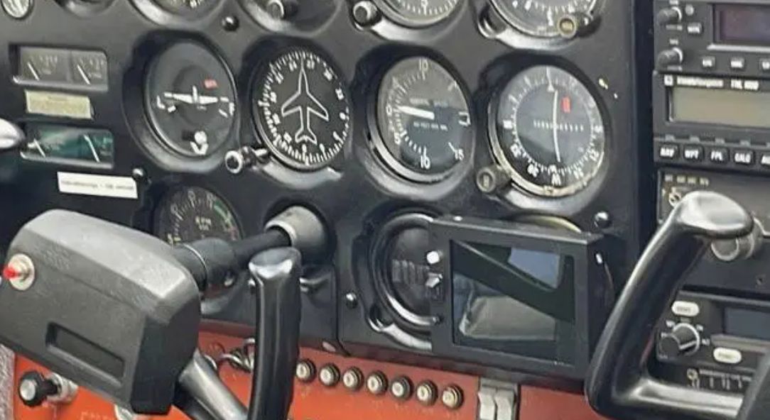 1979 Cessna 172N - Interior