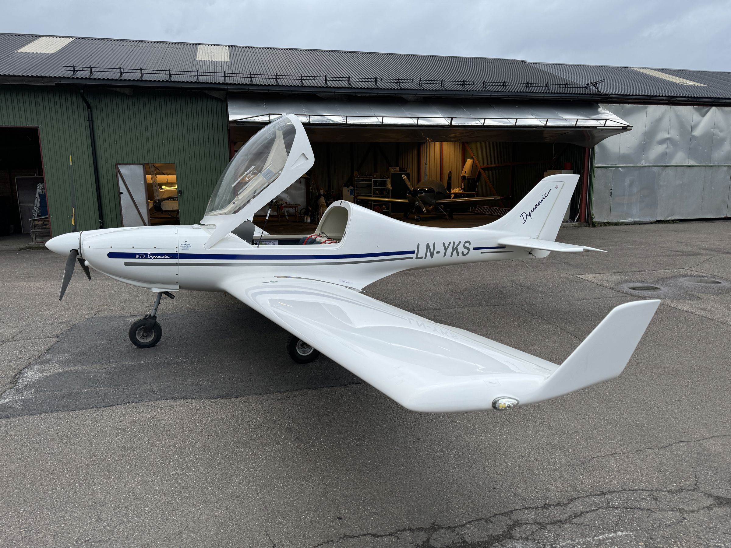 2010 Aerospool WT9 Dynamic Club - Exterior