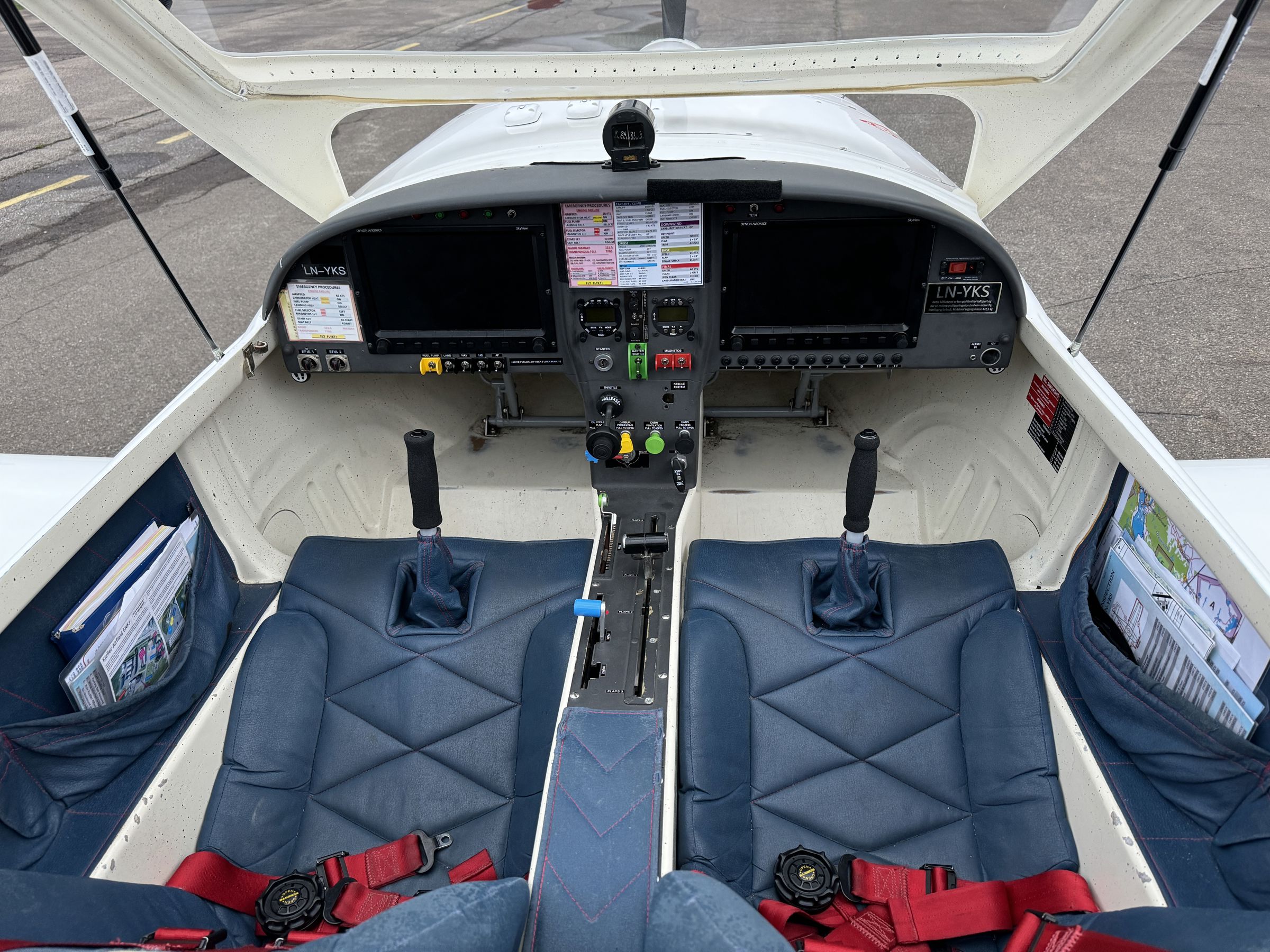 2010 Aerospool WT9 Dynamic Club - Interior