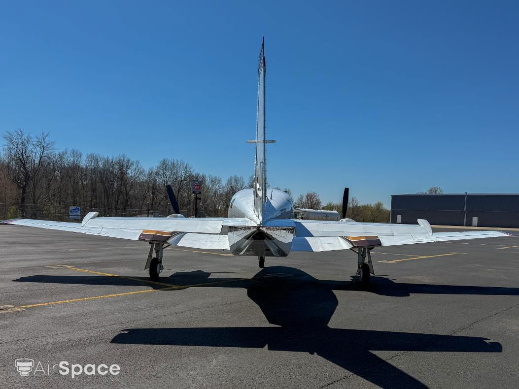 1981 Cessna 421 Golden Eagle - Exterior