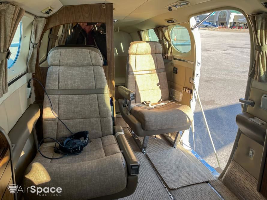 1981 Cessna 421 Golden Eagle - Interior