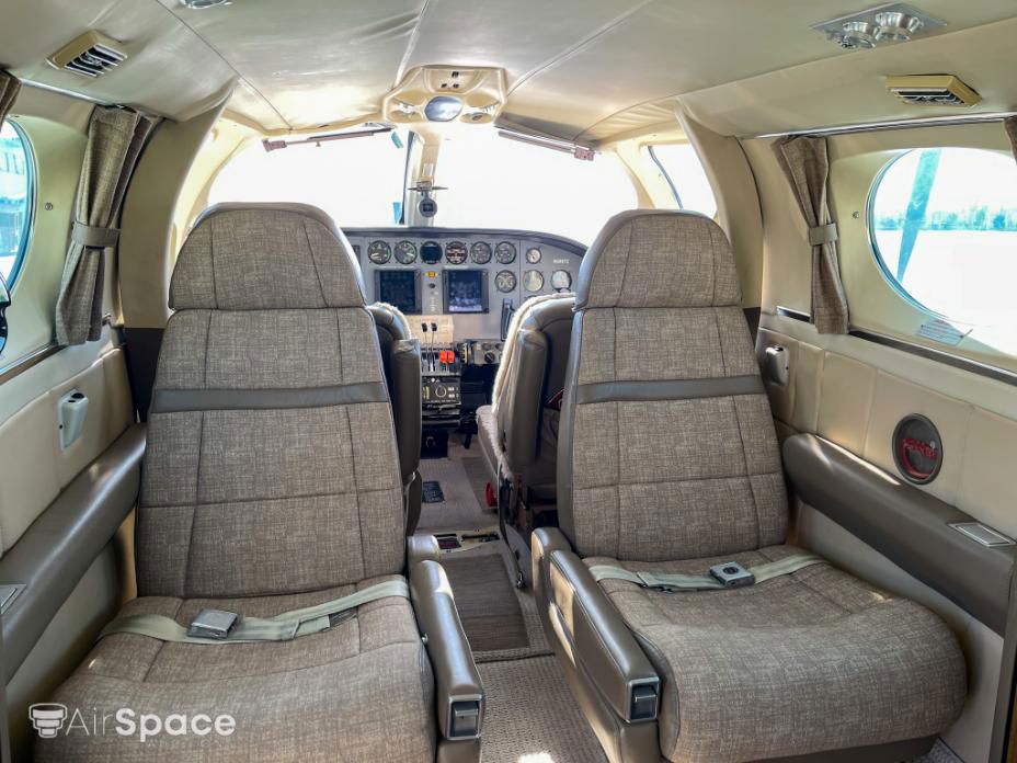1981 Cessna 421 Golden Eagle - Interior
