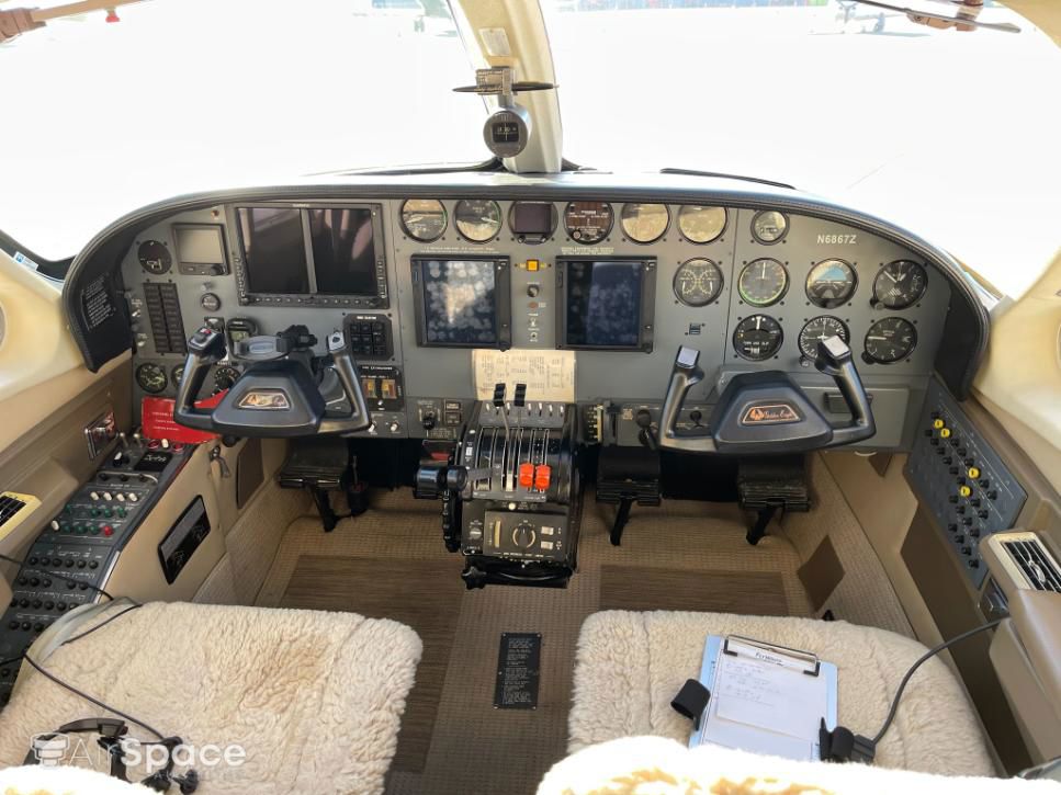 1981 Cessna 421 Golden Eagle - Interior