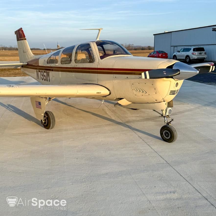 1966 Beech 35-C33A Debonair - Exterior