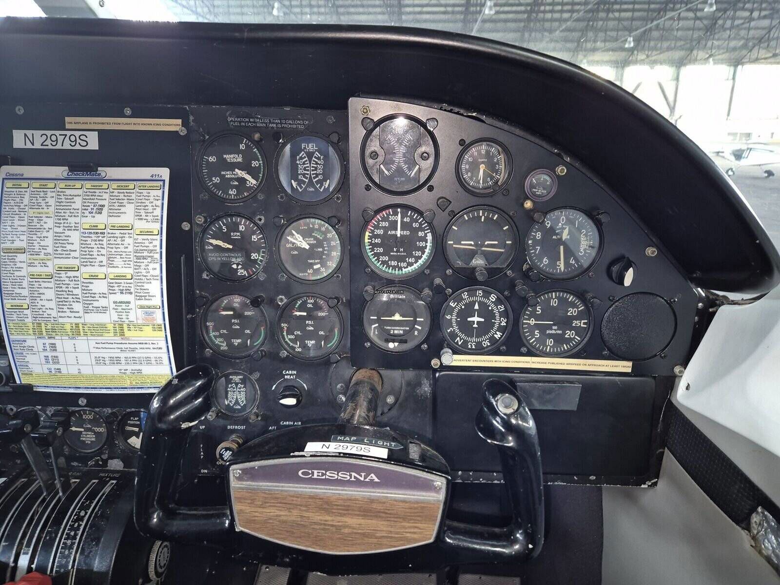 1967 Cessna 411A - Interior