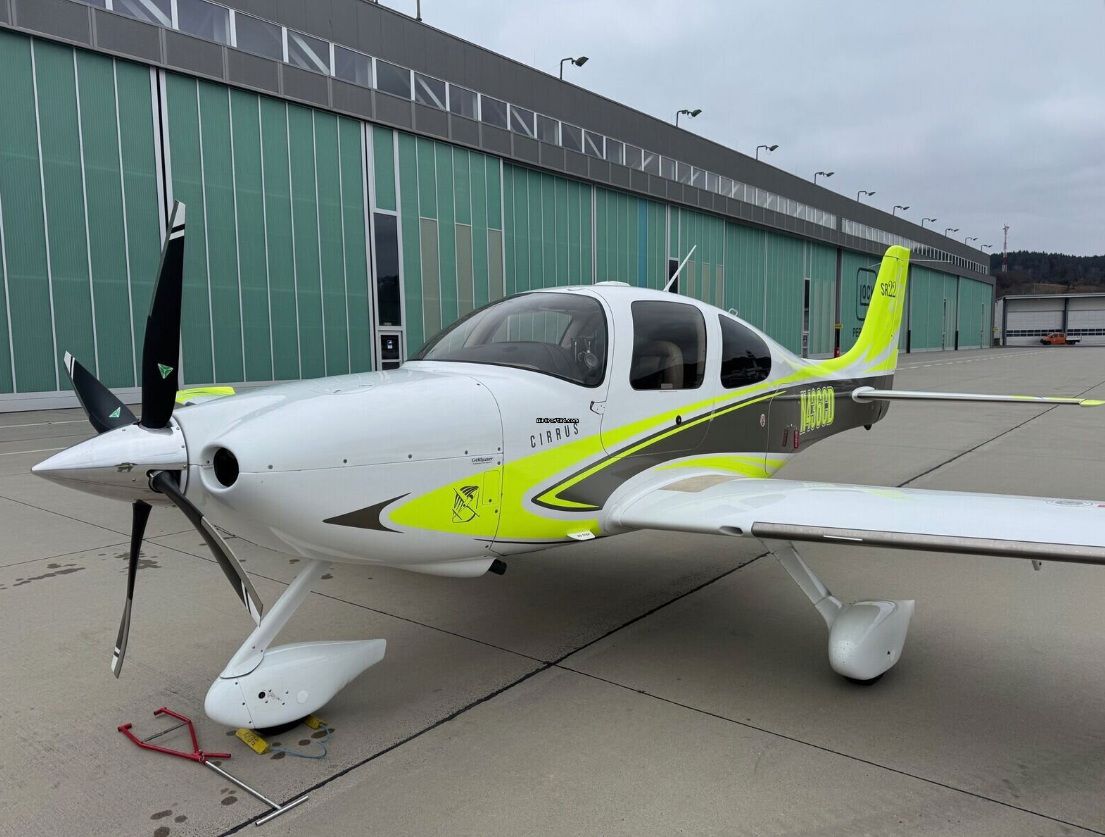 2005 Cirrus SR22 G2 - Exterior