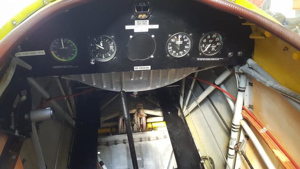1977 Pitts S-2A - Interior