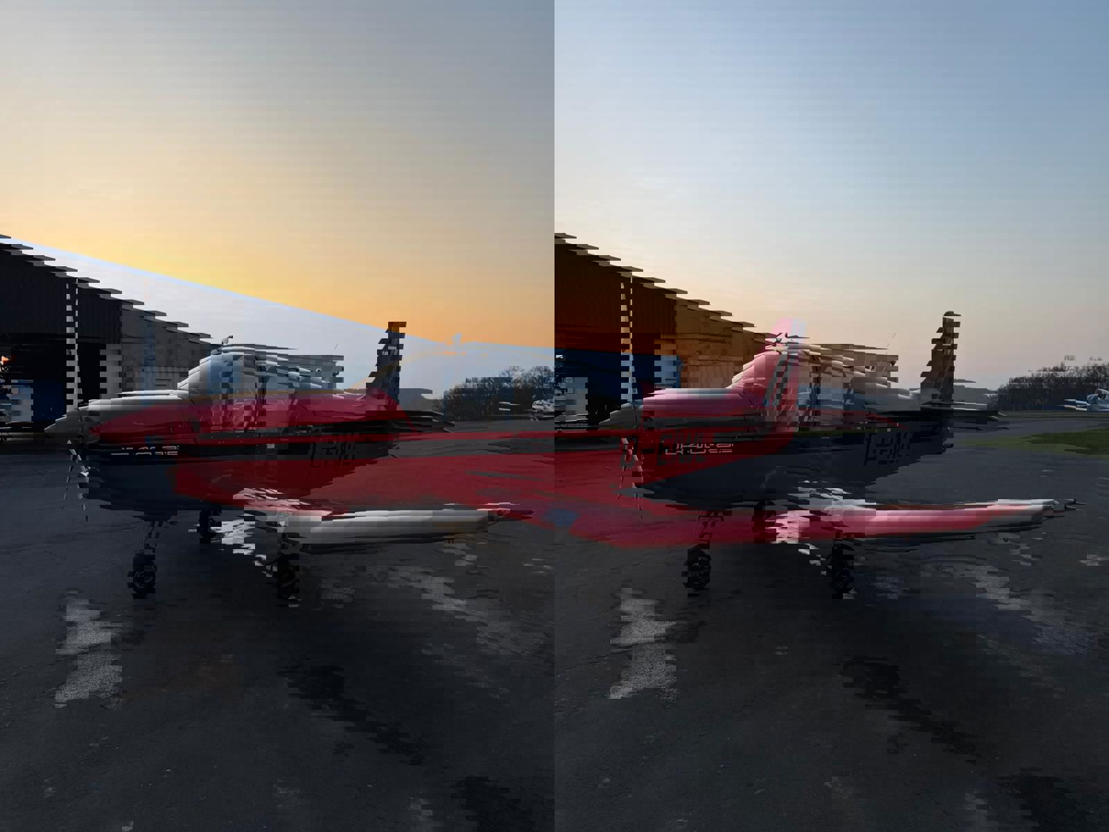 1988 Robin DR400-235 - Exterior