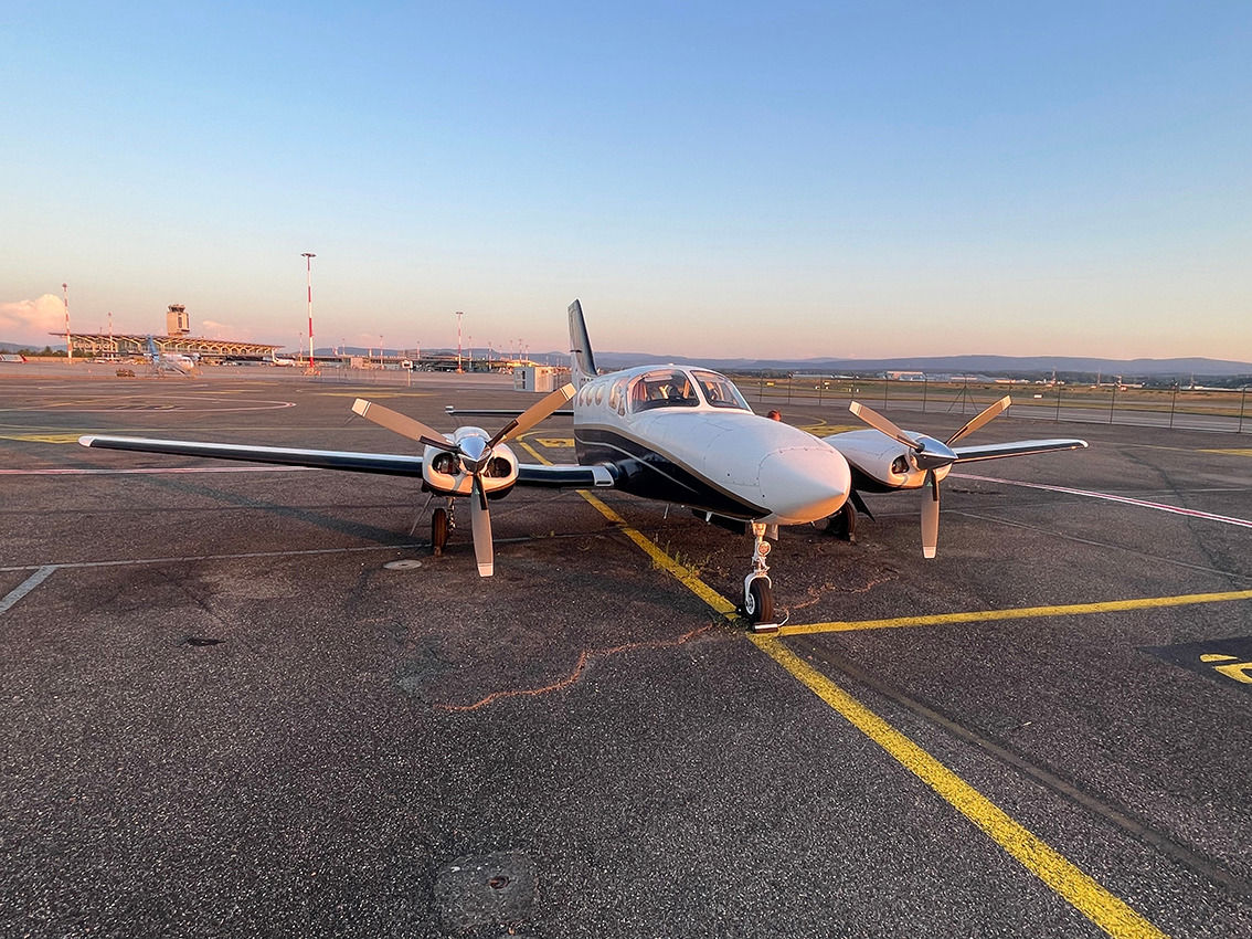 1977 Cessna 421 - Exterior