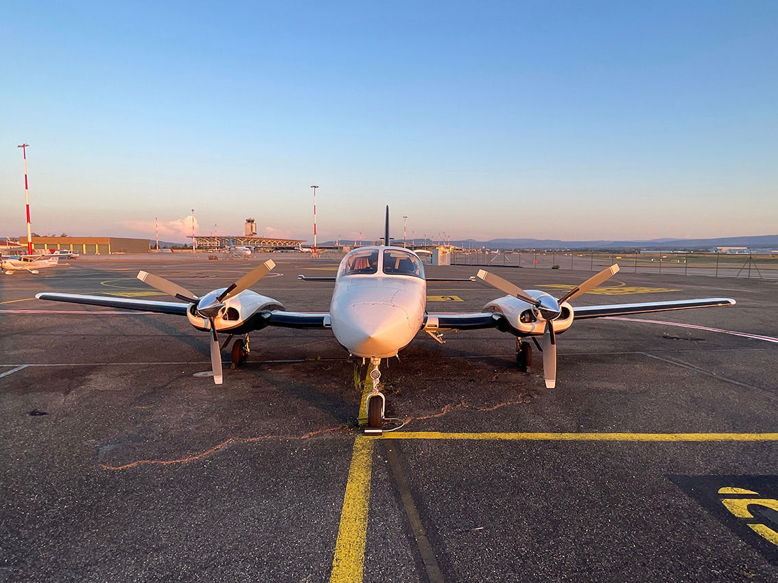 1977 Cessna 421 - Exterior
