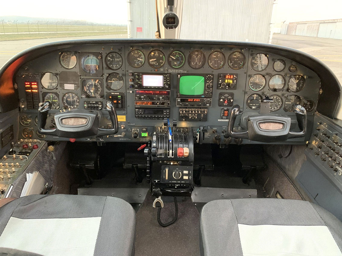 1977 Cessna 421 - Interior
