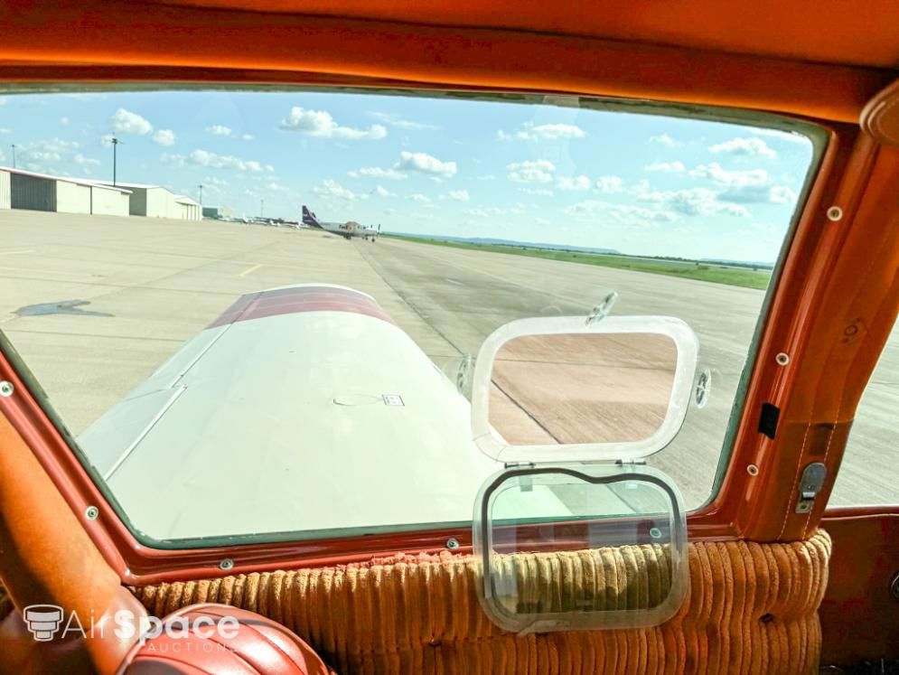 1970 Bellanca 17-30A 300A Super Viking - Interior