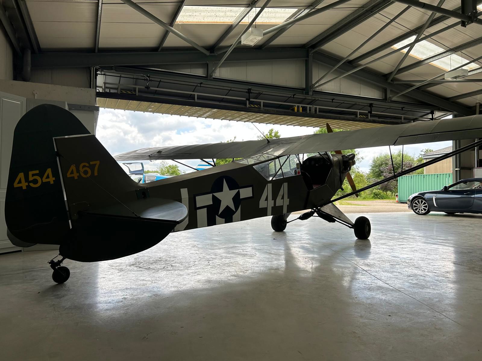 1944 Piper L-4J - Exterior