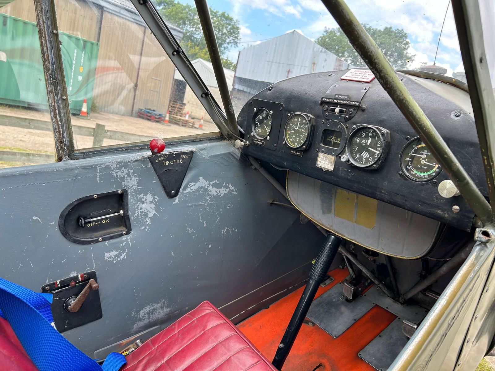 1944 Piper L-4J - Interior