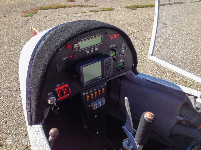 2003 Aeroprakt A-20 Vista - Interior