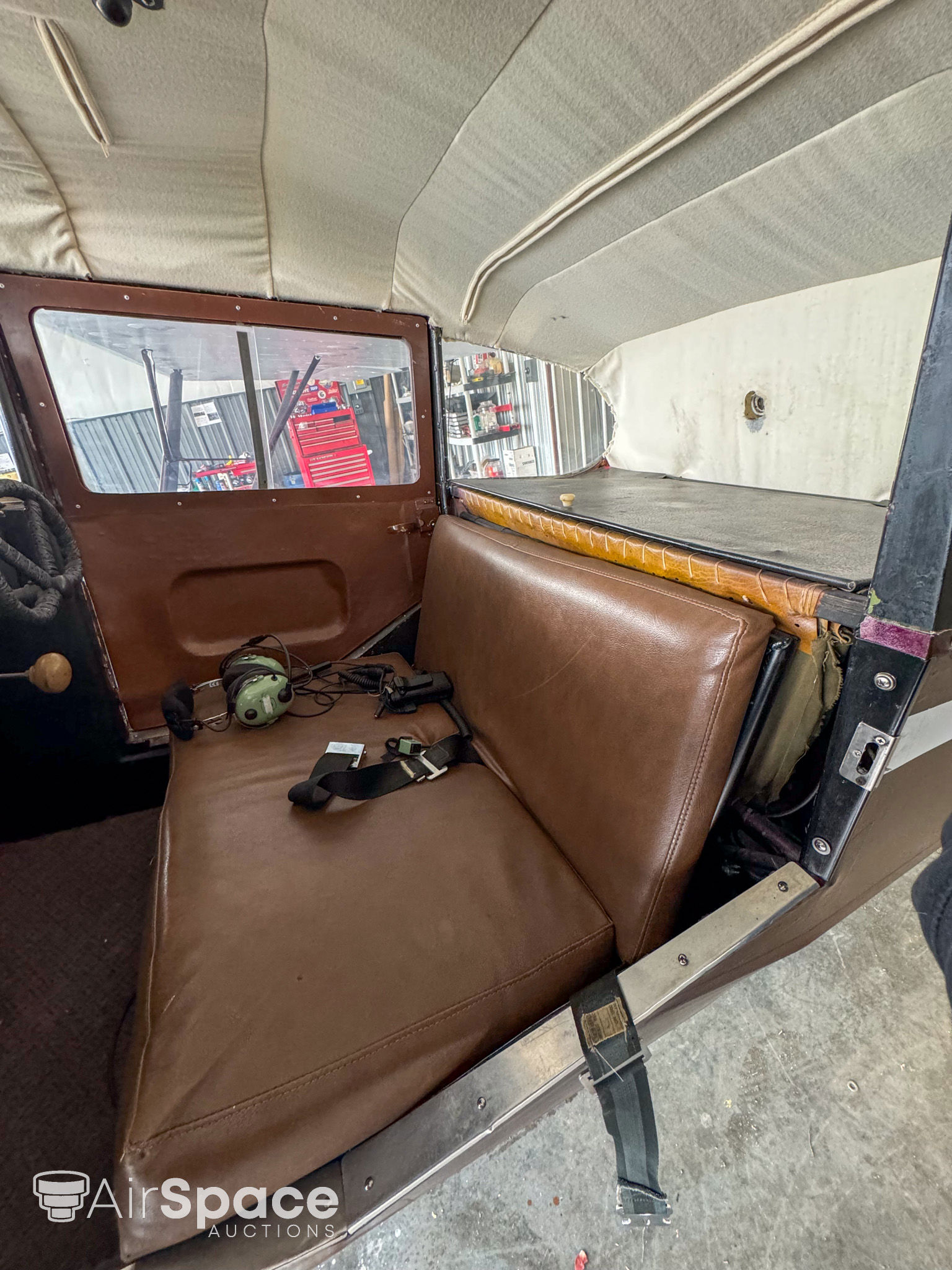1946 Aeronca 11 Chief - Interior