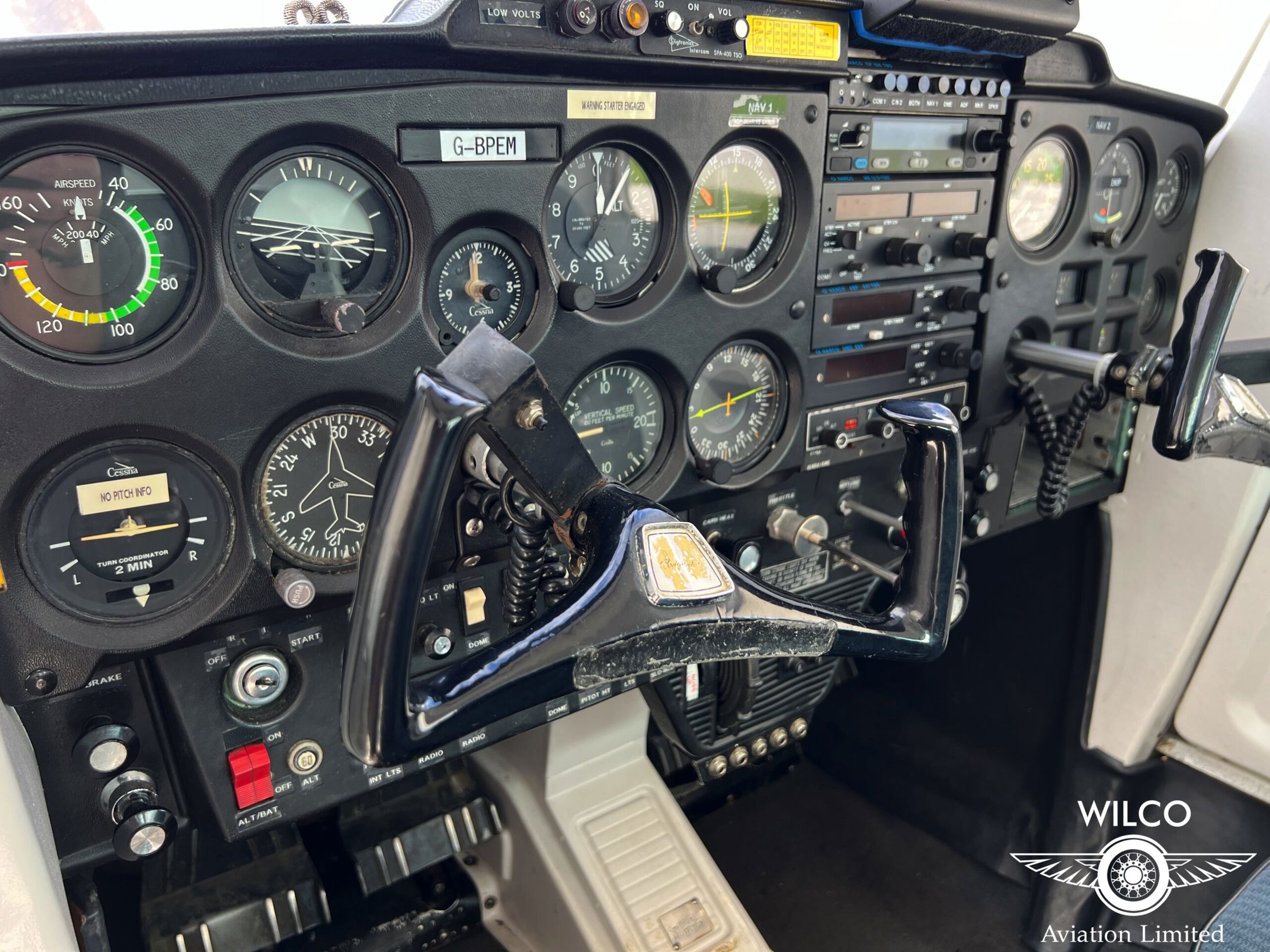 1970 Cessna 150K - Interior