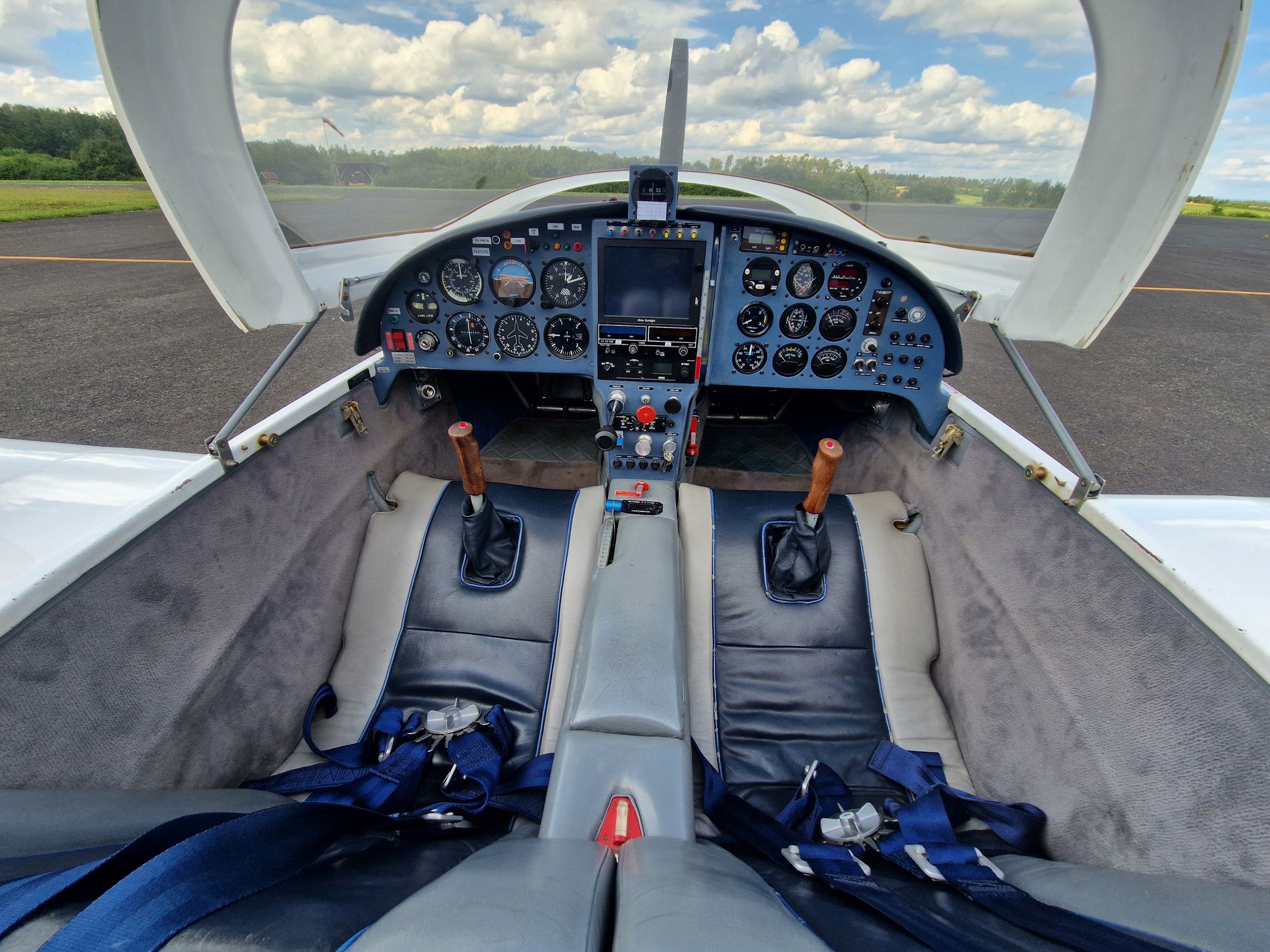 1990 Lancair 235 - Interior