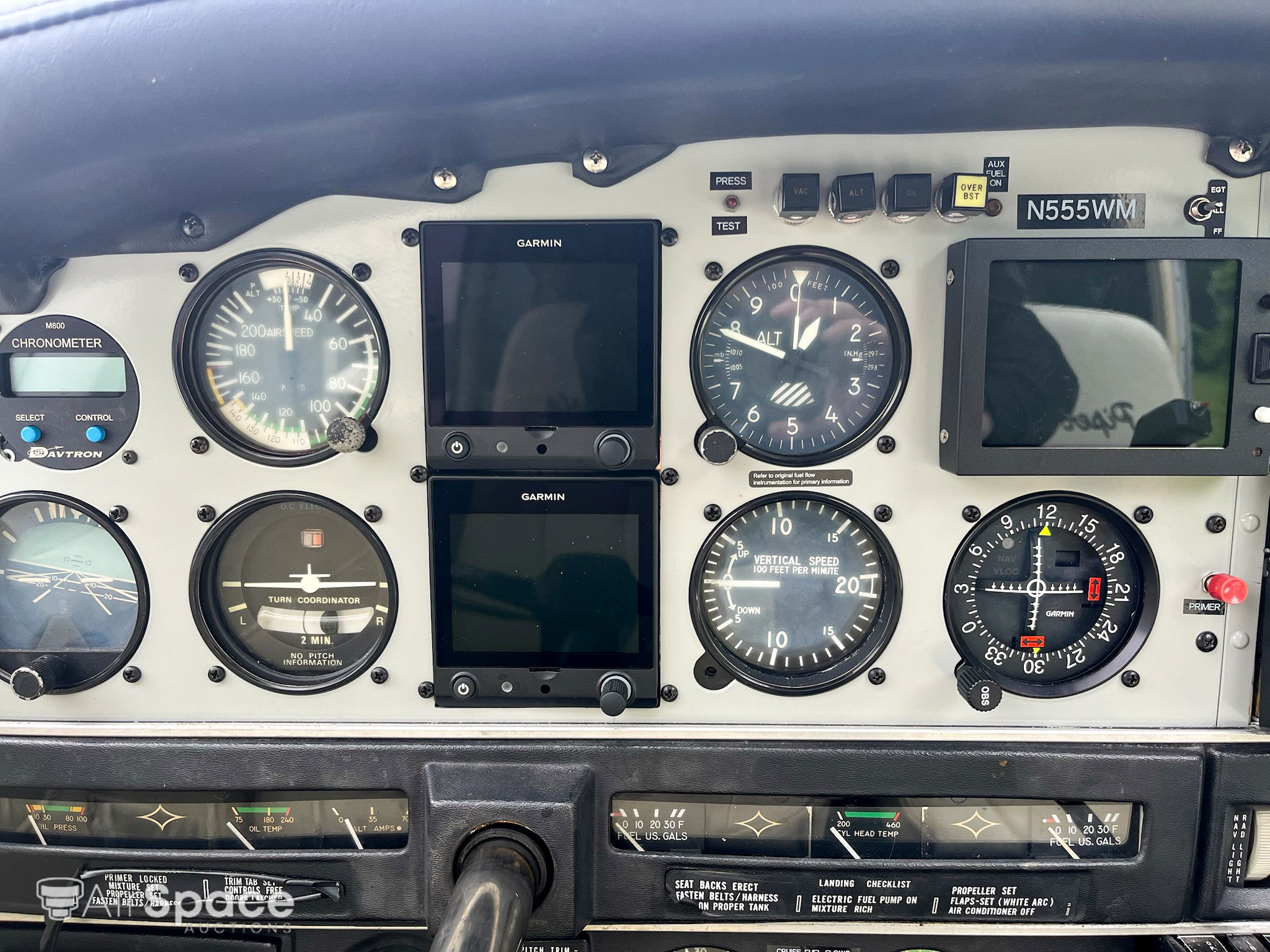 1979 Piper PA-28-201T Turbo Dakota - Interior