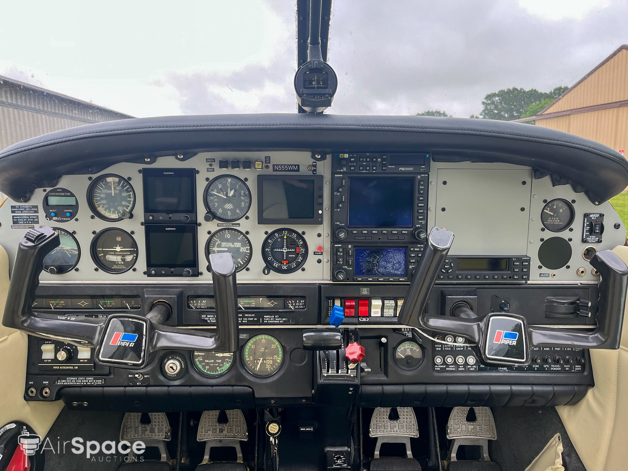 1979 Piper PA-28-201T Turbo Dakota - Interior