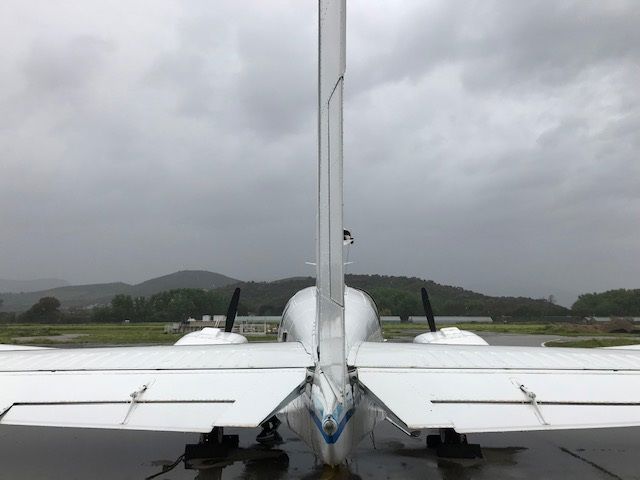 1973 Beechcraft Baron 58 - Exterior