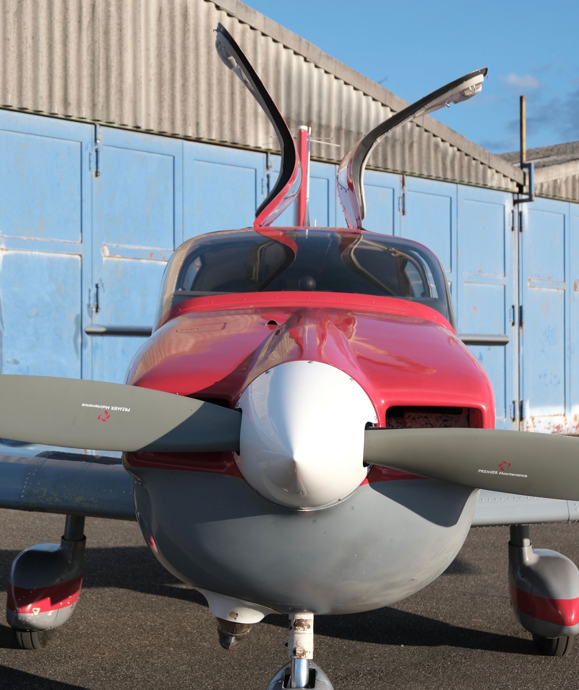 1986 Socata TB-10 Tobago - Exterior