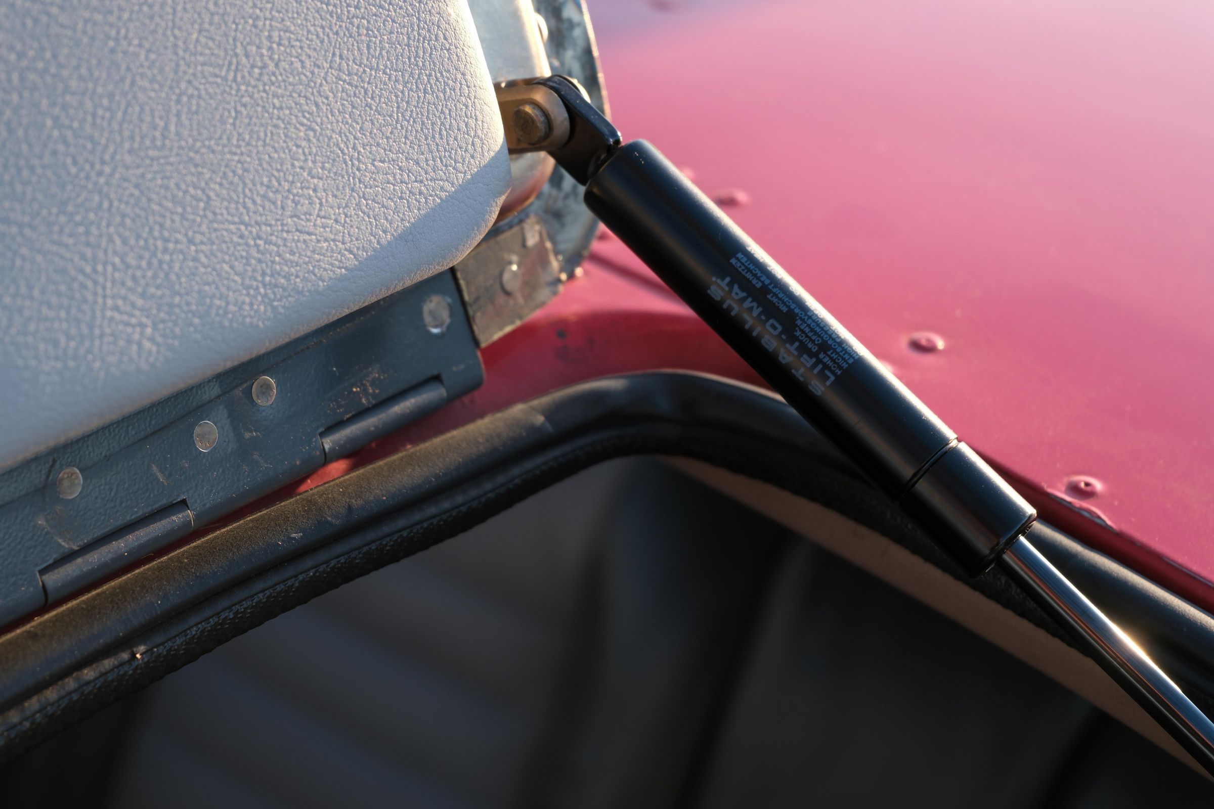 1986 Socata TB-10 Tobago - Interior