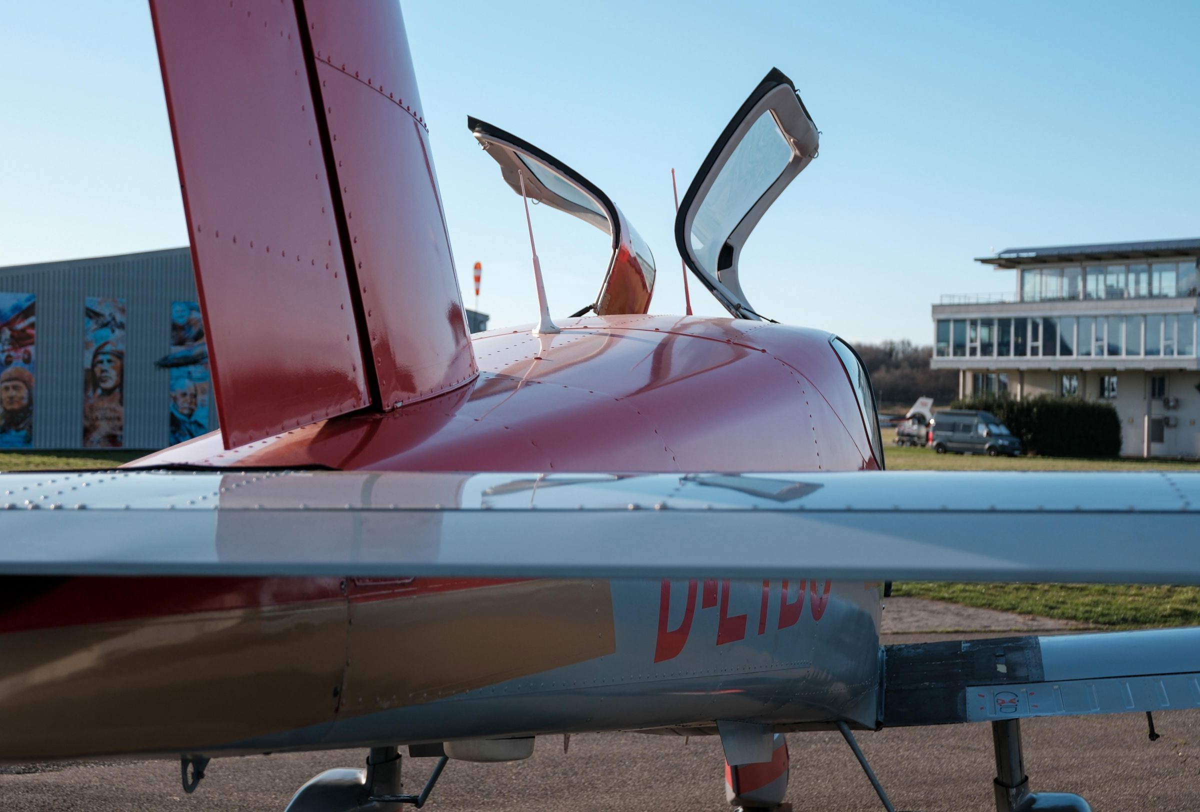 1986 Socata TB-10 Tobago - Exterior