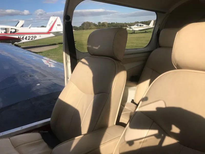 1987 Mooney M20J 201 - Interior