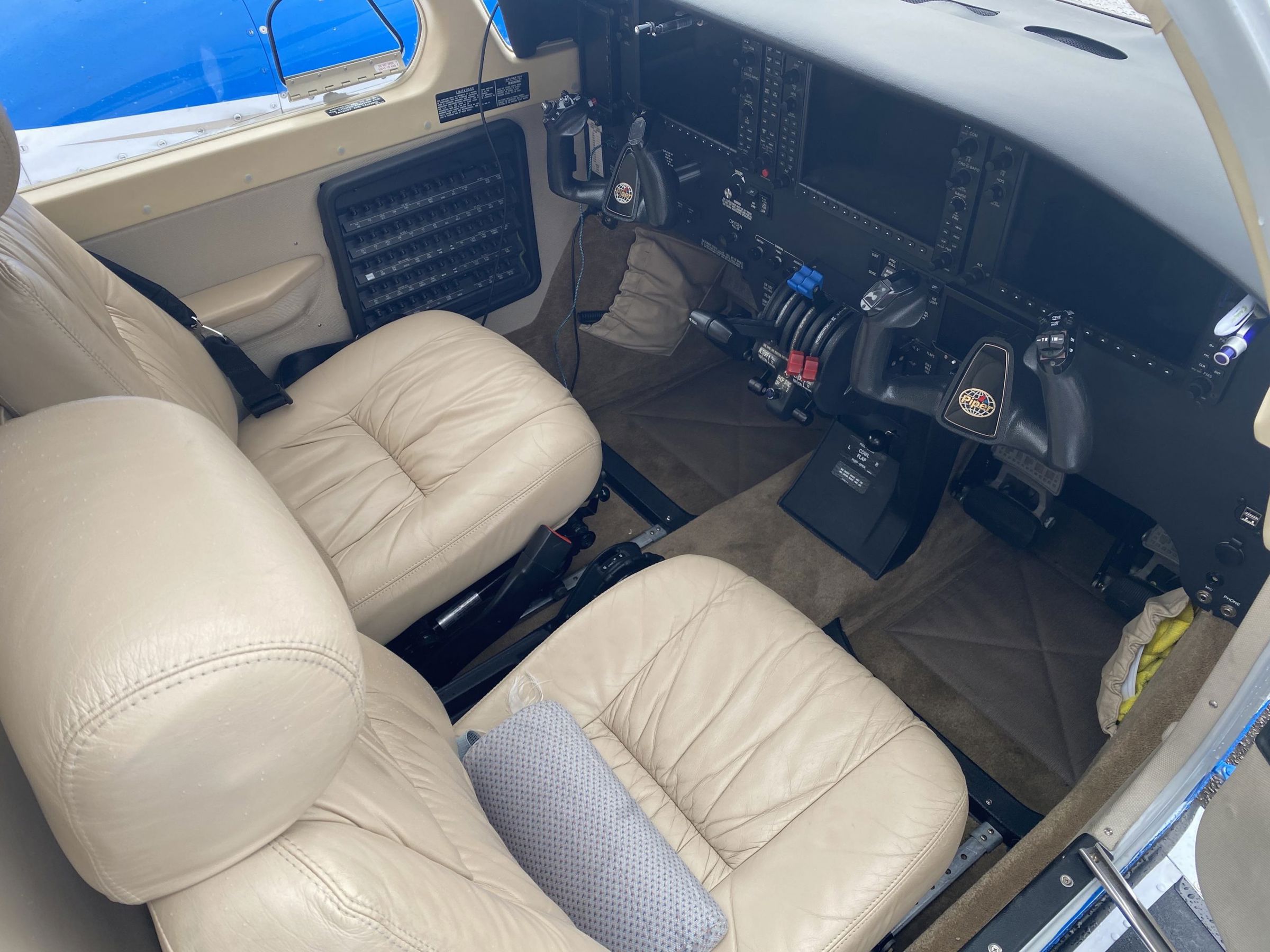 2014 Piper PA-34-220T Seneca V - Interior