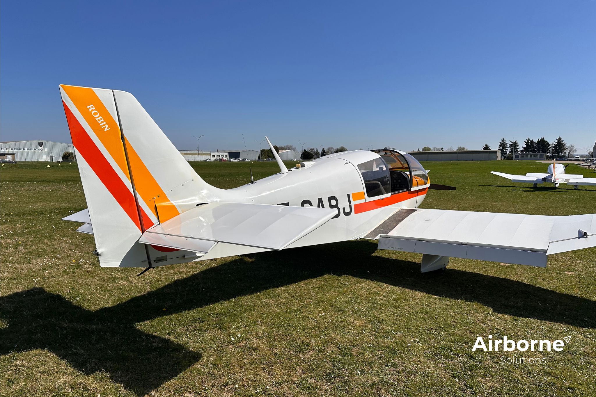 1970 Robin DR-400 108 Dauphin 80 2+2 - Exterior