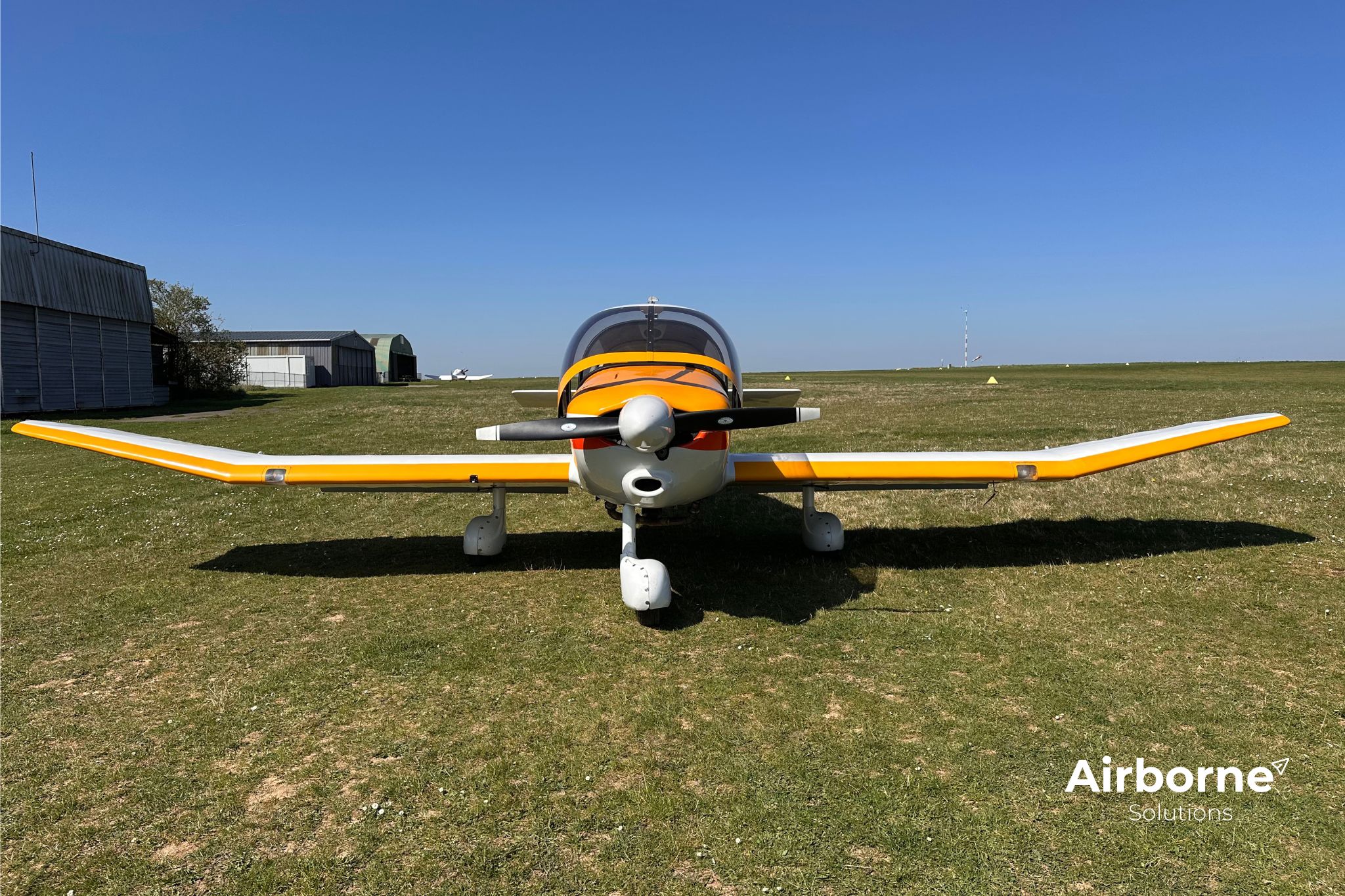 1970 Robin DR-400 108 Dauphin 80 2+2 - Exterior