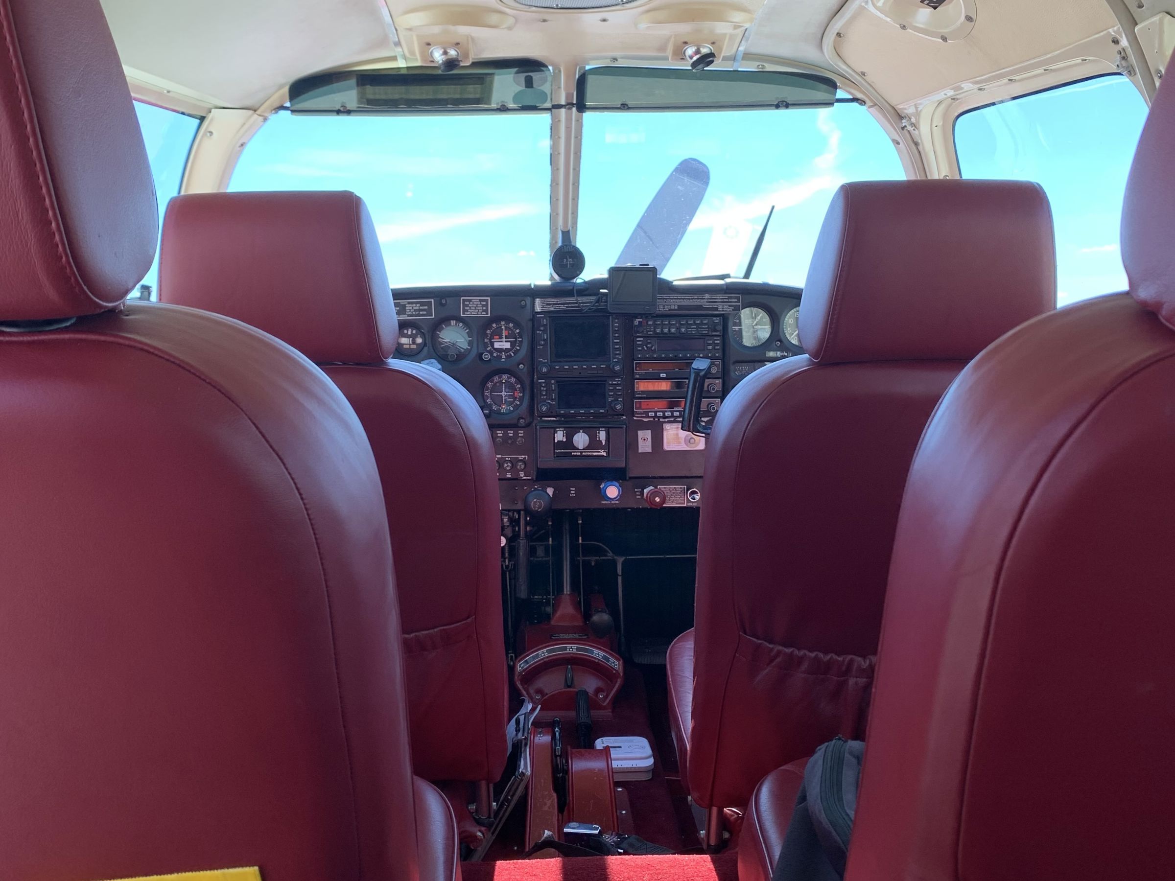1966 Piper PA-32 Cherokee Six - Interior