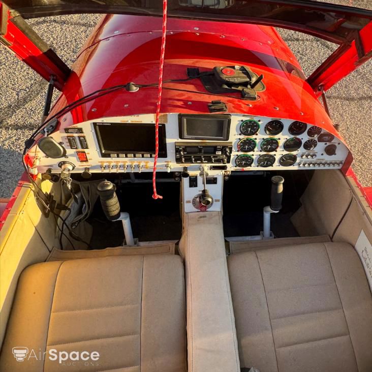 2011 Zodiac 601XL - Interior