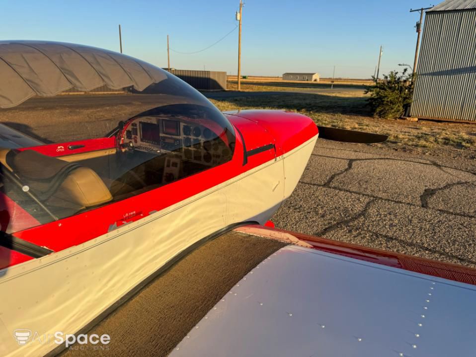 2011 Zodiac 601XL - Exterior