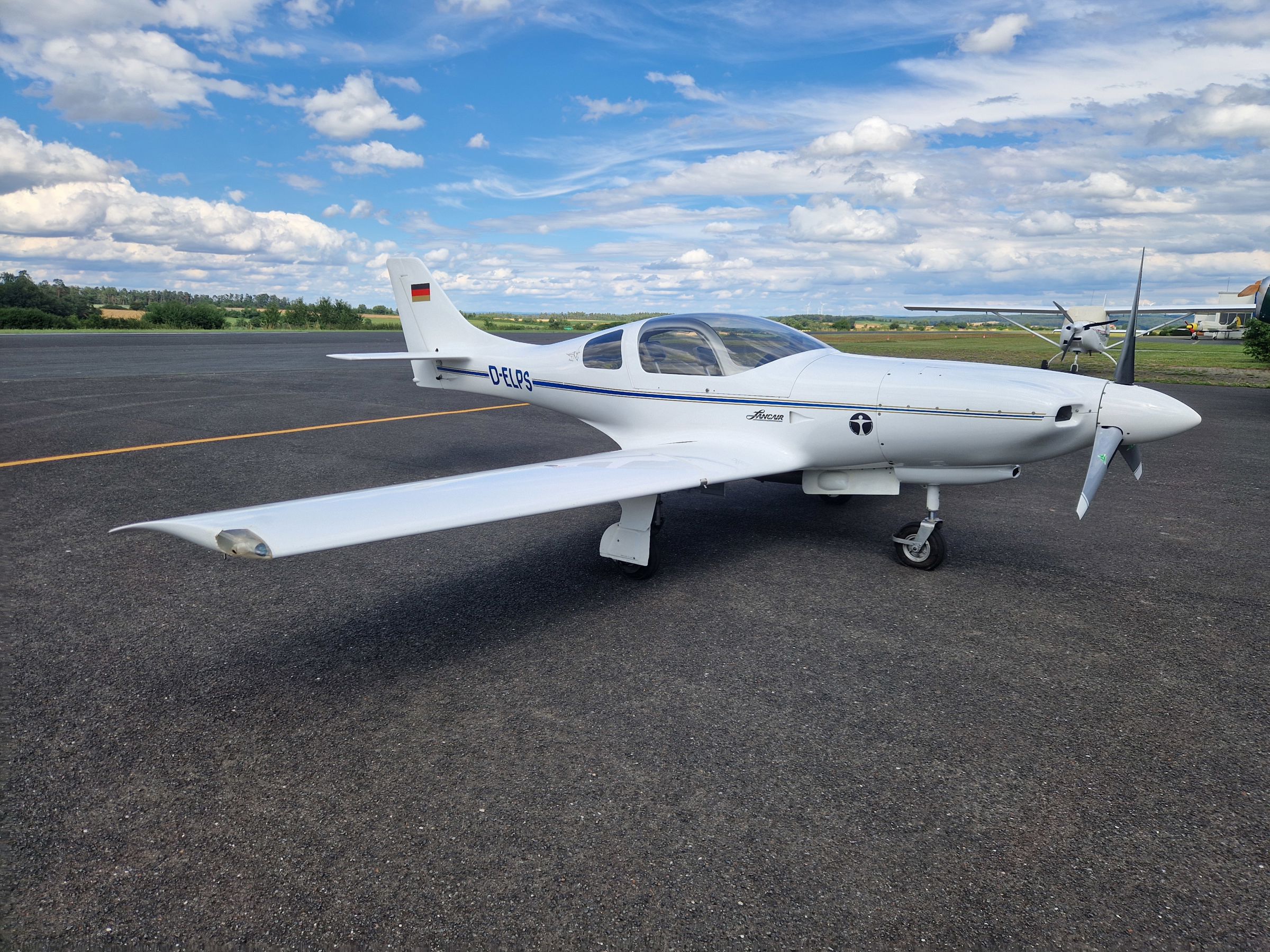 1990 Lancair 235