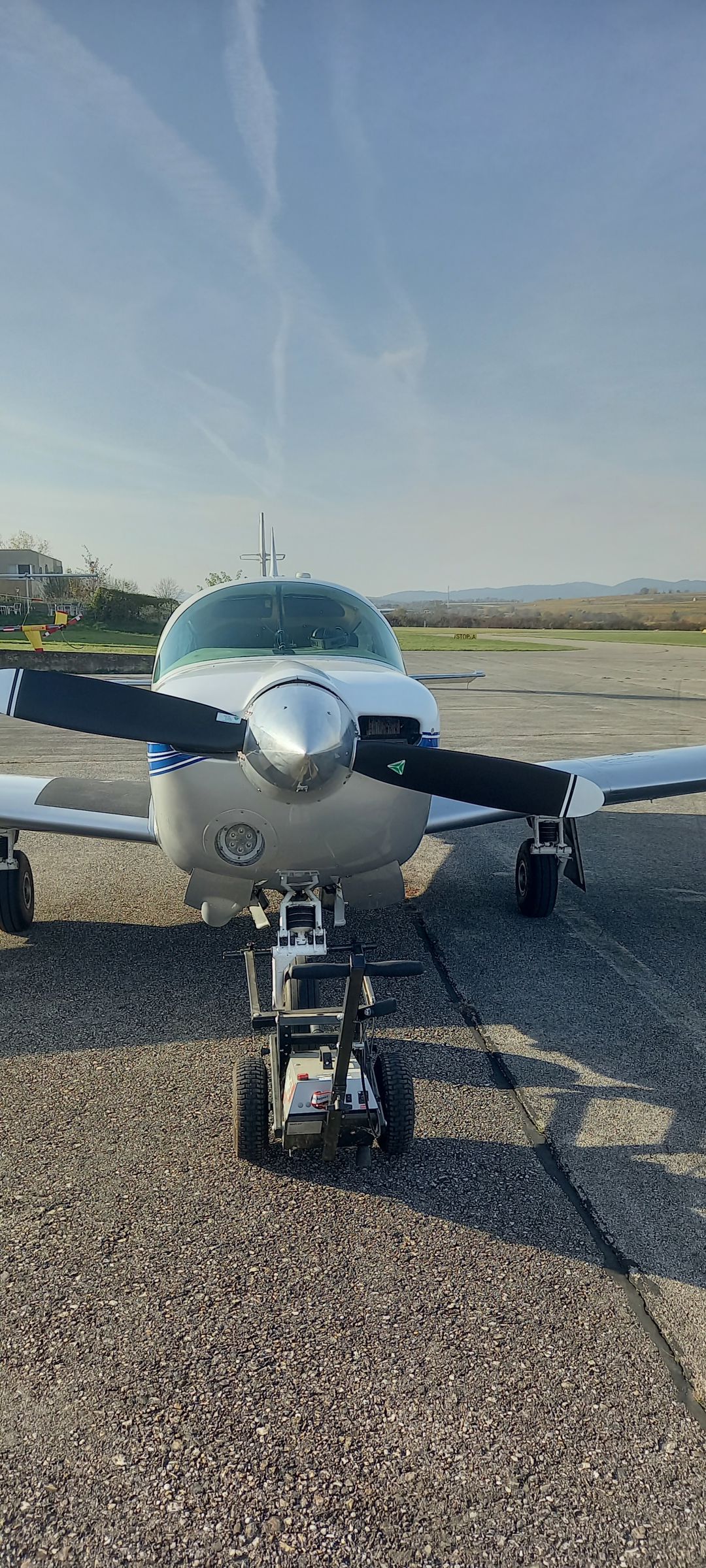 1979 Mooney M20J 201 - Exterior