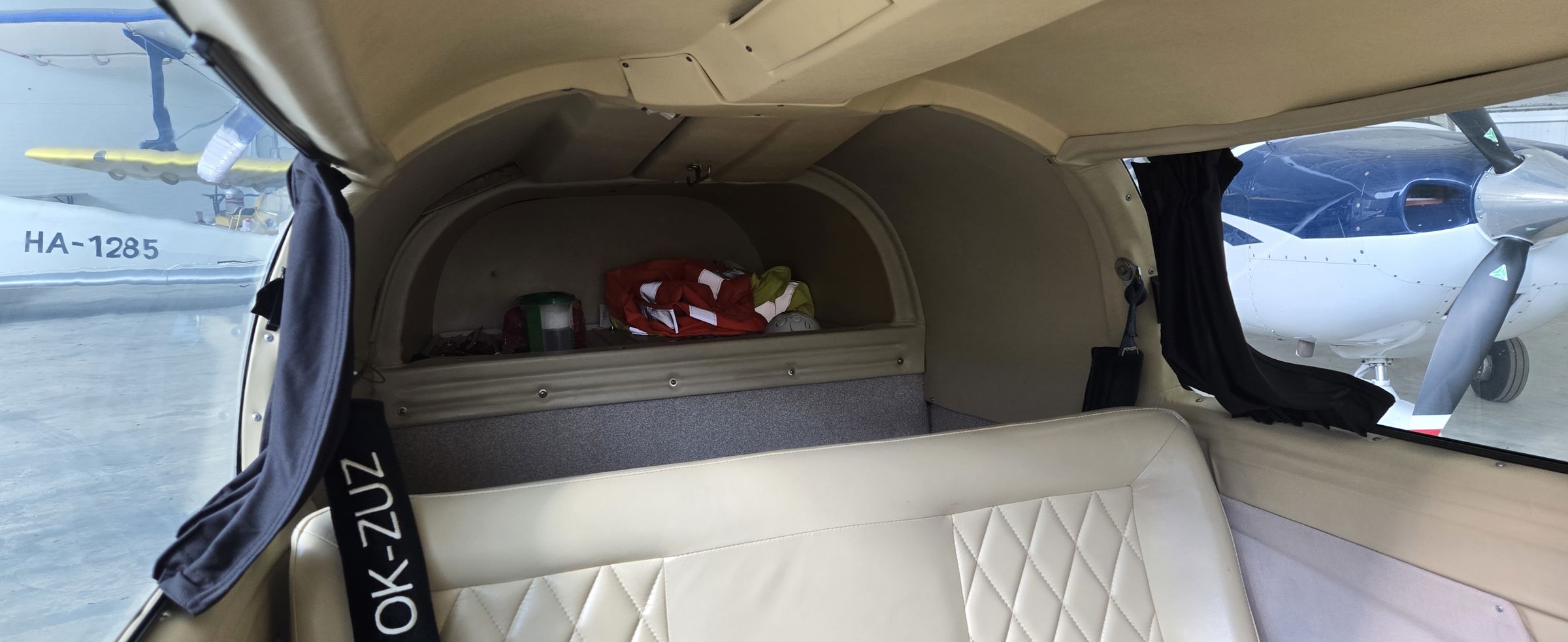 1979 Mooney M20J 201 - Interior