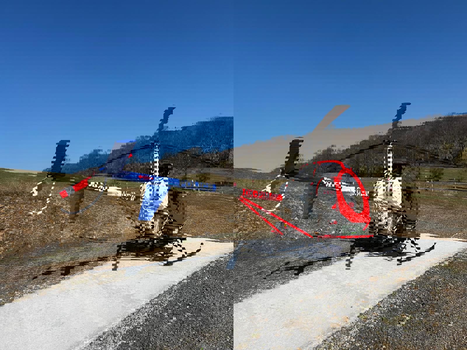 1985 Schweizer 269C - Exterior